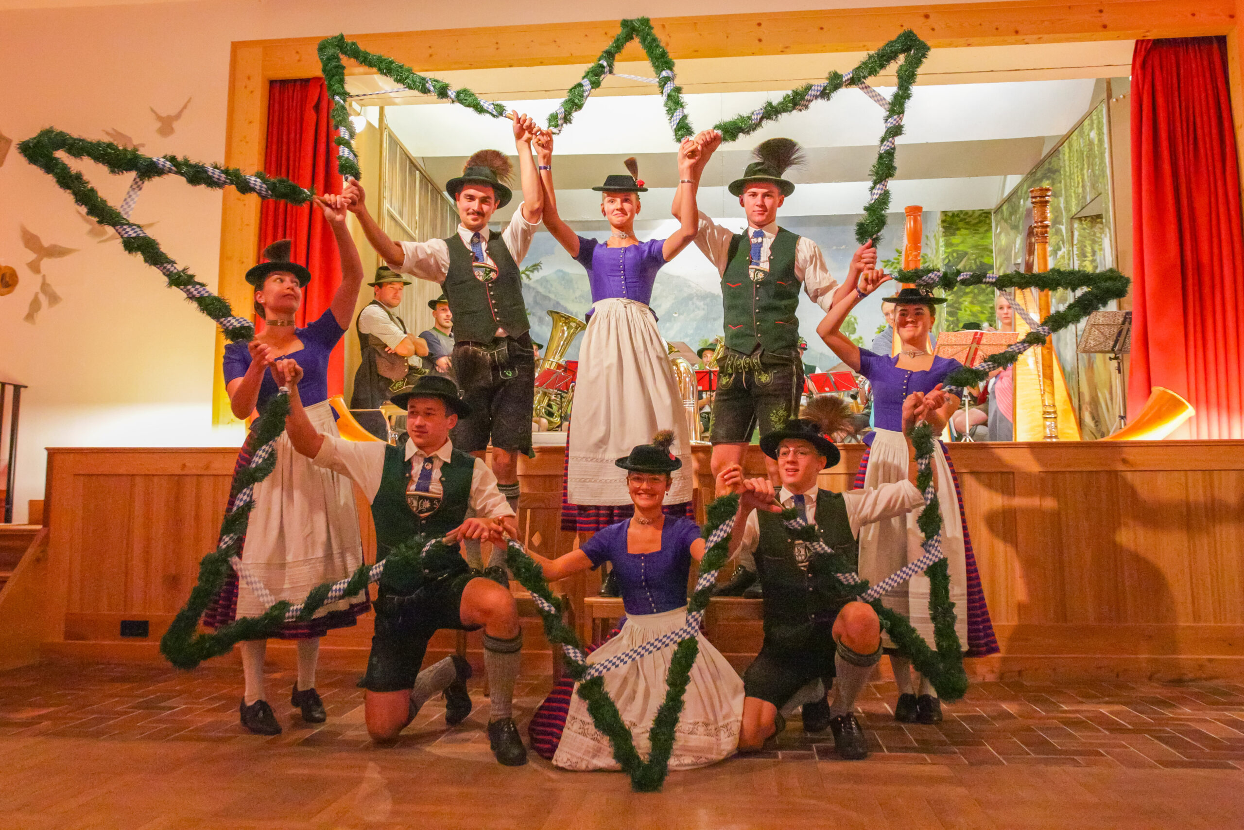 Bayrischzeller Tage im Klosterhof zur Post: Heimatabend mit dem Trachtenverein Bayrischzell